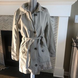 Gap khaki  shorter trench with removable hood